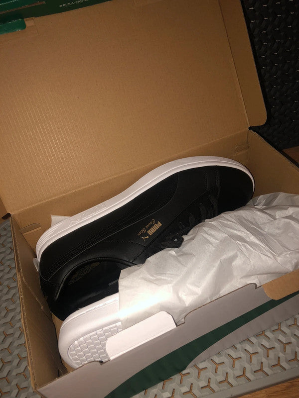 Puma court stars